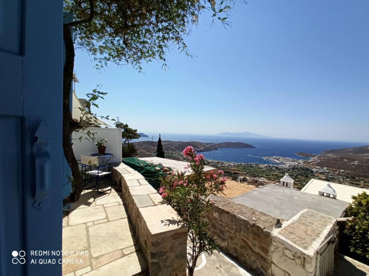 Traditional Stone House With Breathtaking View Serifos Town Exterior photo