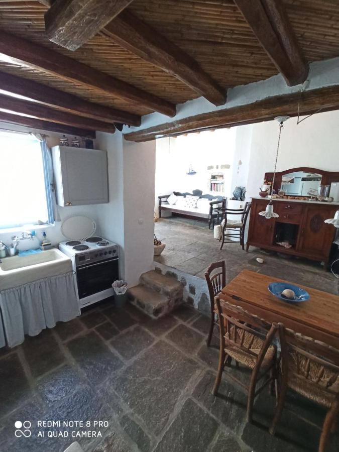 Traditional Stone House With Breathtaking View Serifos Town Exterior photo